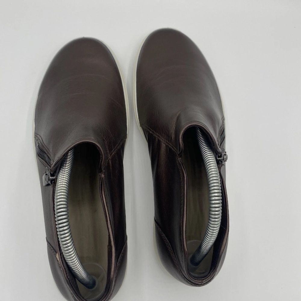 Ecco Women's Ankle Boots in Brown - Picture 6 of 8